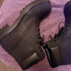 Black Timberland Boots Perfect condition